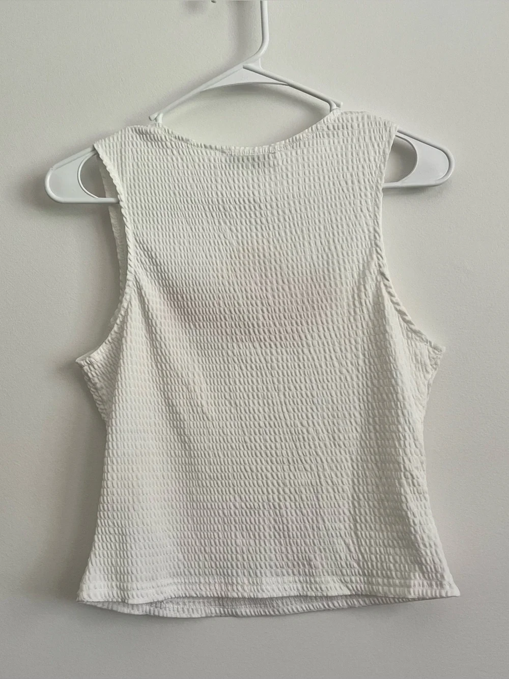 Princess Polly White Textured Tank with Red Strawberry Graphic - Picture 4 of 4